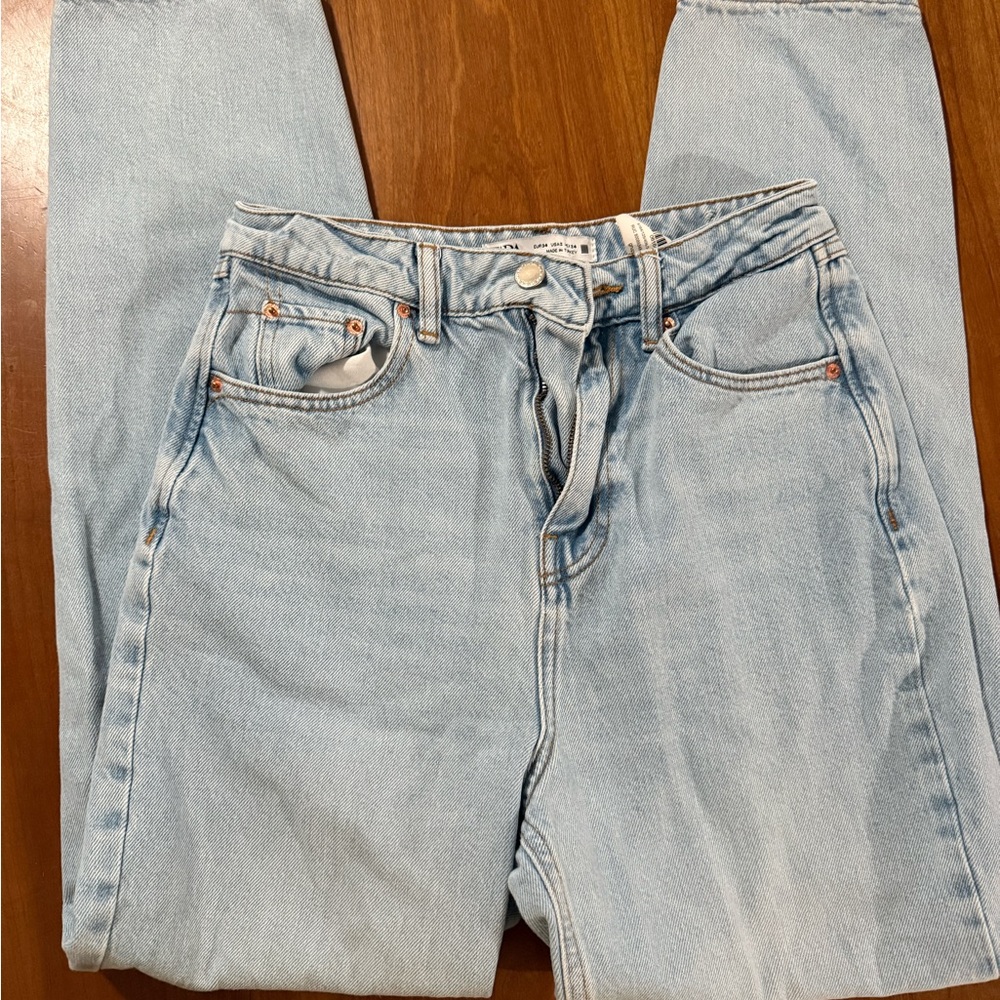 Zara Women's Light Denim Jeans